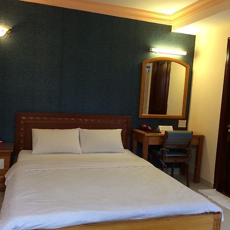 Vien Ngoc Xanh Hotel 1 Хошимин Екстериор снимка