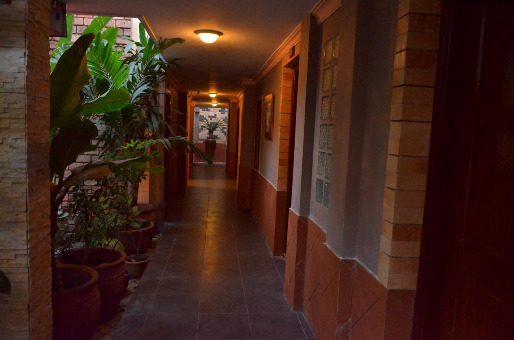 Vien Ngoc Xanh Hotel 1 Хошимин Екстериор снимка