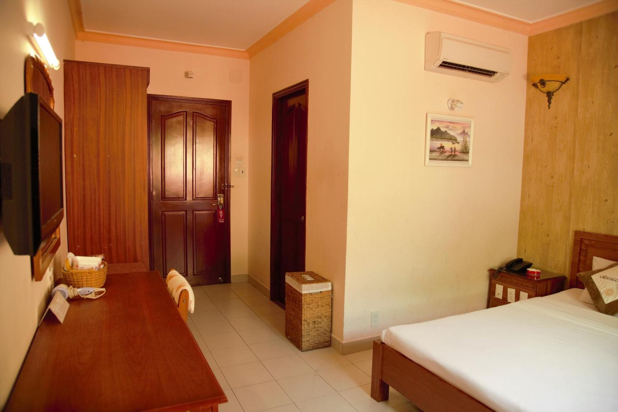Vien Ngoc Xanh Hotel 1 Хошимин Екстериор снимка