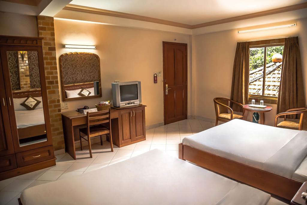 Vien Ngoc Xanh Hotel 1 Хошимин Екстериор снимка
