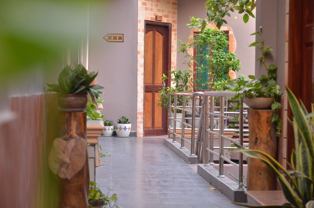 Vien Ngoc Xanh Hotel 1 Хошимин Екстериор снимка