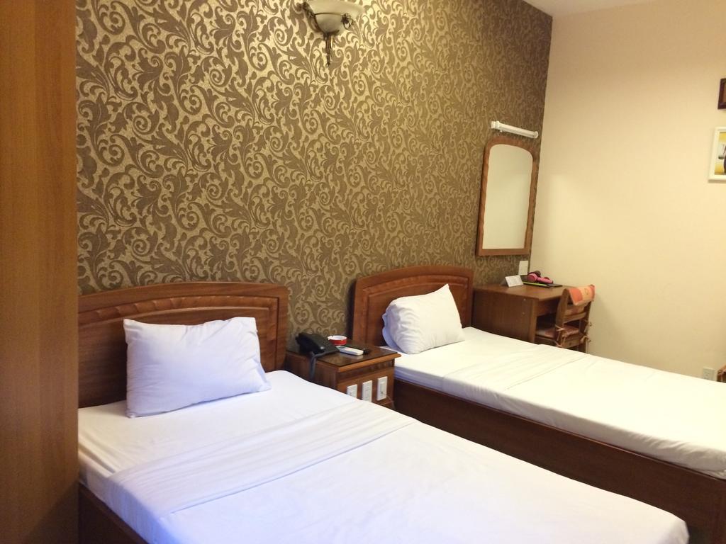 Vien Ngoc Xanh Hotel 1 Хошимин Екстериор снимка