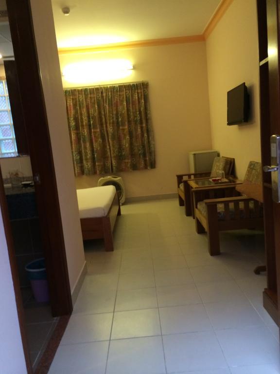 Vien Ngoc Xanh Hotel 1 Хошимин Екстериор снимка