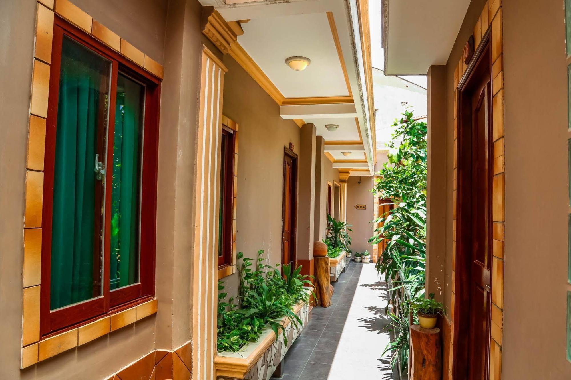 Vien Ngoc Xanh Hotel 1 Хошимин Екстериор снимка
