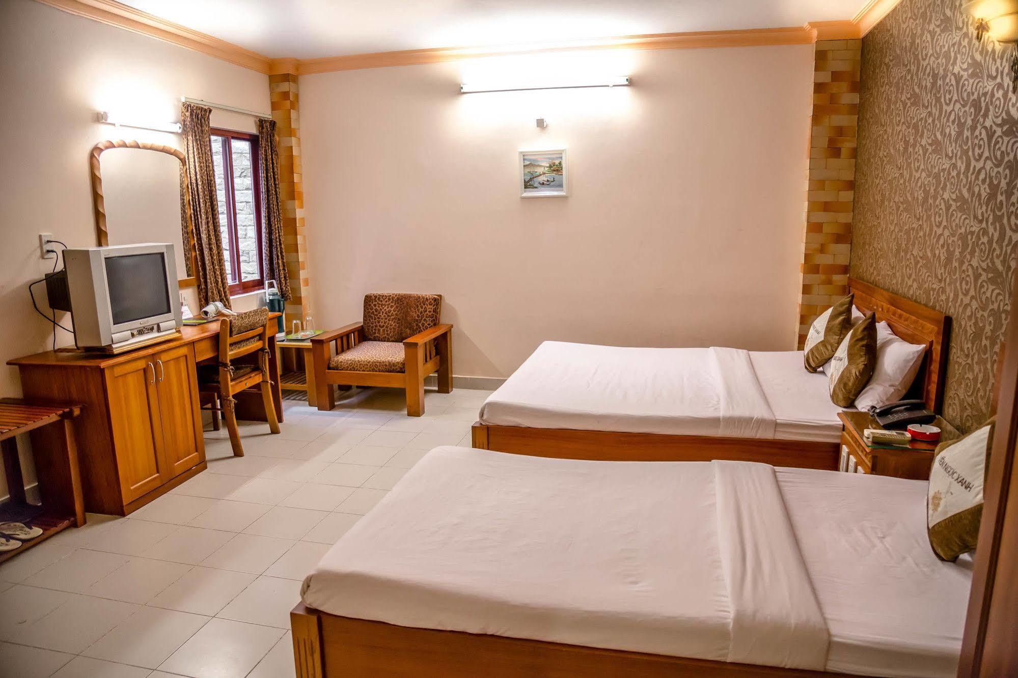 Vien Ngoc Xanh Hotel 1 Хошимин Екстериор снимка