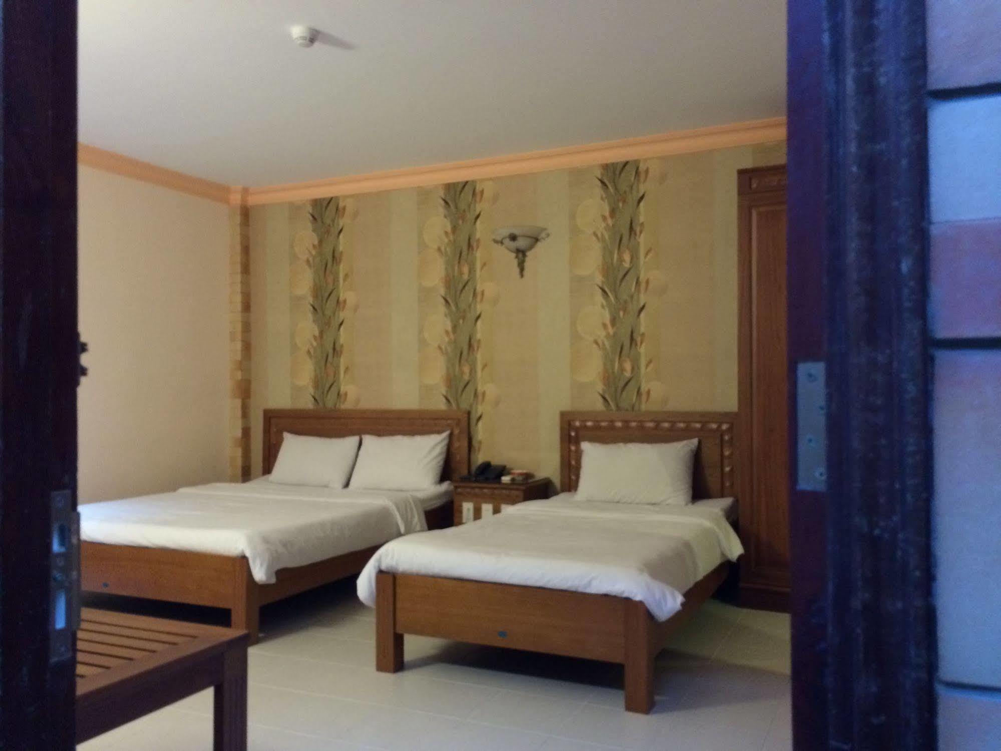 Vien Ngoc Xanh Hotel 1 Хошимин Екстериор снимка