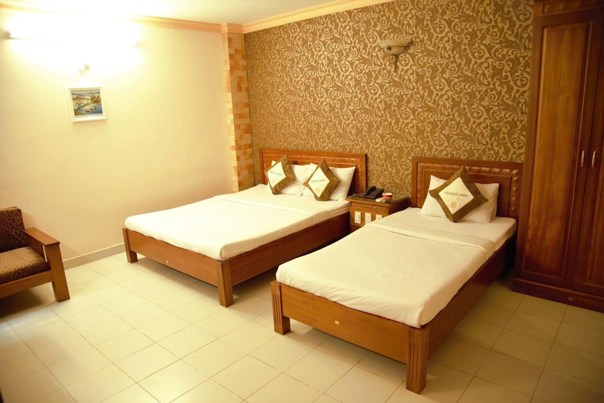 Vien Ngoc Xanh Hotel 1 Хошимин Екстериор снимка