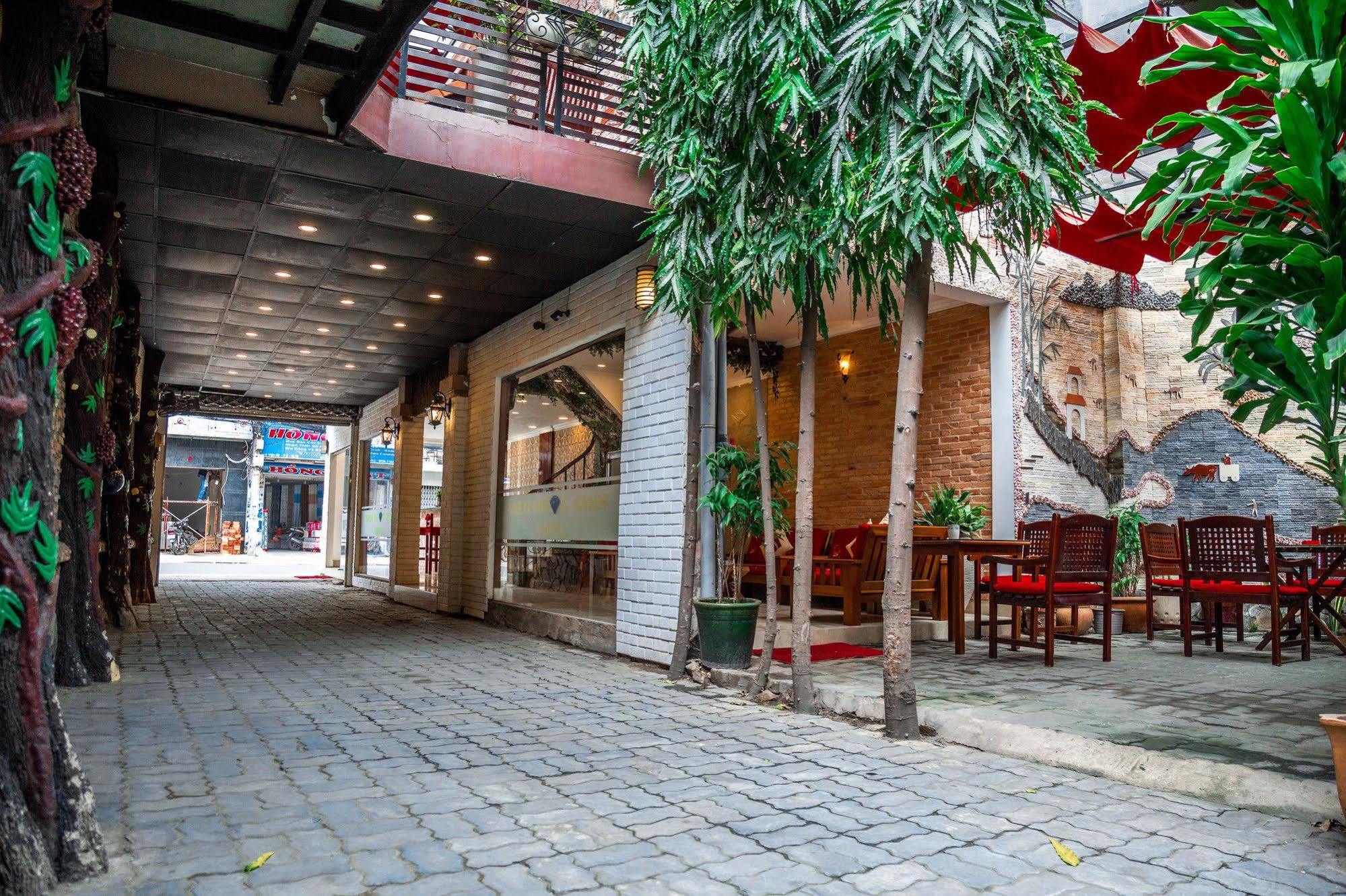 Vien Ngoc Xanh Hotel 1 Хошимин Екстериор снимка