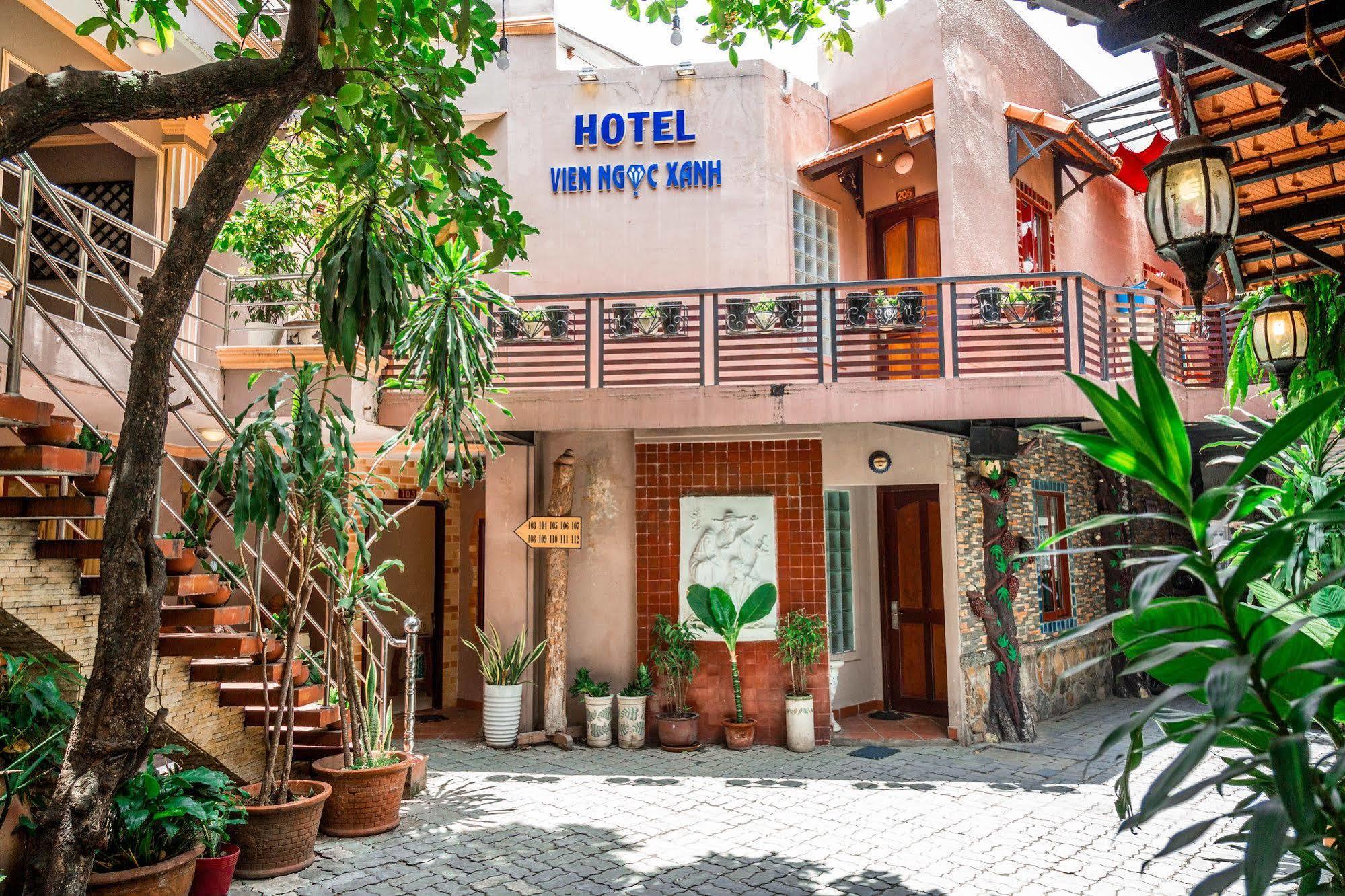 Vien Ngoc Xanh Hotel 1 Хошимин Екстериор снимка