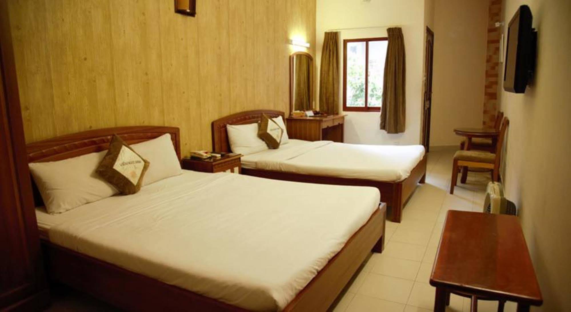 Vien Ngoc Xanh Hotel 1 Хошимин Екстериор снимка